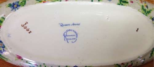 ROYAL WINTON BOAT SHAPED BOWL DISH QUEEN ANNE PATTERN ENGLAND 280mm long TAPESTRY STYLE 2445