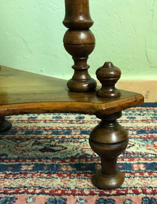 VICTORIAN INLAID WALNUT WHATNOT 1837 to 1901 Inlaid four tier corner what-not turned column supports