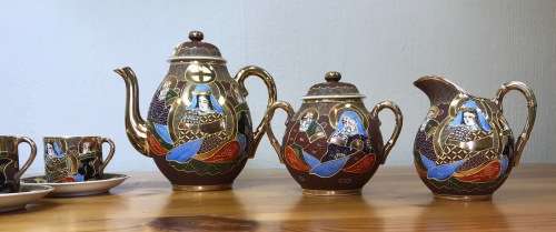 SATSUMA JAPANESE TEA set 21 Piece ORIENTAL SHIMAZU CLAN GEISHA TEAPOT MILK JUG LIDDED SUGAR 8 DUOS