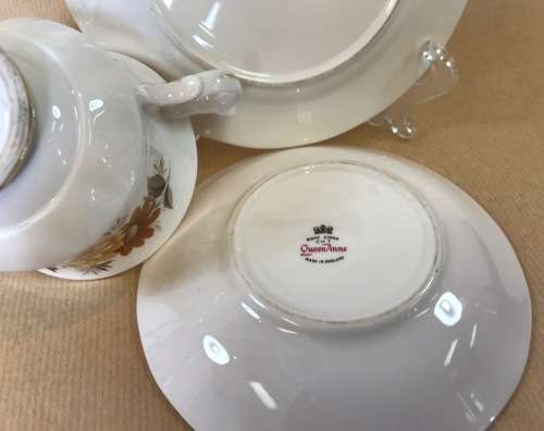 QUEEN ANNE TEA TRIO x 1 Made in ENGLAND BONE CHINA Pretty Floral decoration!