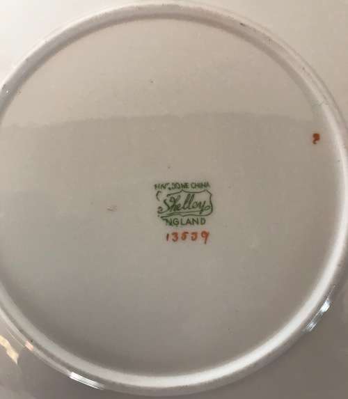 SHELLEY BLOSSOM CAKE PLATE GREEN SWIRL 1938-66 England 13539 FLOWERS Registered Number 823343.