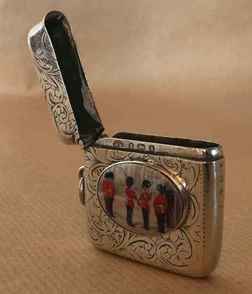 STERLING SILVER & ENAMEL VESTA CASE=WILLIAM M. HAYES=BIRMINGHAM=1900="Queens Guards"=ENGLAND.