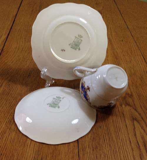 GRINDLEY TEA=JANIQUE PATTERN=MILK/CREAMER=SUGAR=5 TRIOS=17 pieces=1954 on.