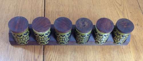KITCHEN CONTAINERS - SPICE RACKS x 2 - 10 SMALL UNITS 2 Larger FLOUR + SUGAR HORNSEA ENGLAND retro!!