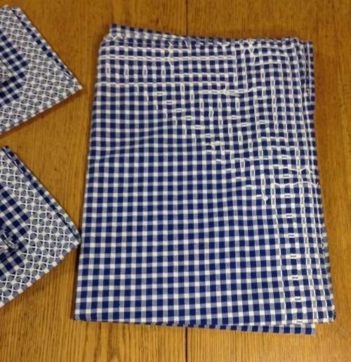 SERVIETTES x 6 + MATCHING TABLE CLOTH MATERIAL CLOTH LINEN BLUE and WHITE SQUARES EDGED STUNNING!!!!