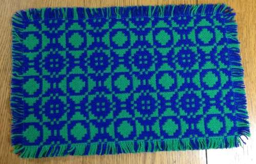 TABLE PLACE MATS x 6 MATERIAL CLOTH GREEN + DARK BLUE AWESOME MATS!!!!