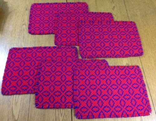 TABLE PLACE MATS x 6 MATERIAL CLOTH BRIGHT RED + DARK BLUE AWESOME MATS!!!!
