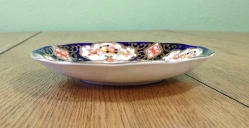 ROYAL ALBERT DERBY IMARI STYLE SAUCER BONE CHINA 1950`s - 1960`s ENGLAND TEA.
