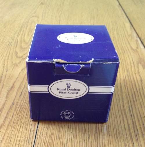 ROYAL DOULTON CRYSTAL VASE SMALL PERFECT!!! ORIGINAL BOX stunning gift!!! FLOWERS