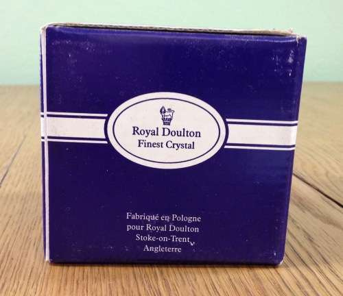 ROYAL DOULTON CRYSTAL VASE SMALL PERFECT!!! ORIGINAL BOX stunning gift!!! FLOWERS