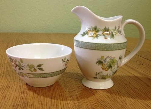 ROYAL DOULTON=TONKIN=Coffee Set=16 PIECES=1974=6 Demitasse Cups + Saucers=MILK=OPEN SUGAR=Expresso.