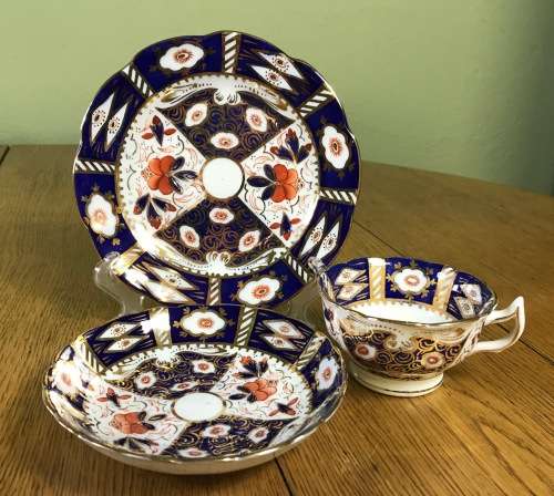 MAGNIFICENT IMARI TEA SET 40pc STEPHEN CLIVE? DERBY STYLE ENGLAND 12x TRIOS 2x CAKE Large MILK SUGAR