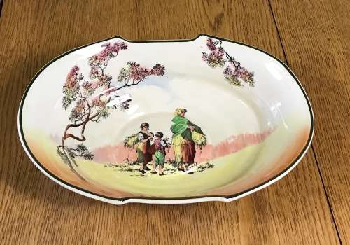 ROYAL DOULTON THE GLEANERS BOWL D6123 Shape 1018 1940 ENGLAND
