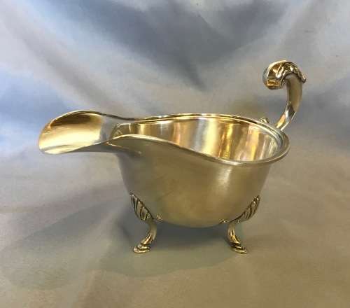 GRAVY BOAT=STERLING SILVER=DEAKIN & FRANCIS=1937=BIRMINGHAM=ENGLAND=151,6g=Read notes.......