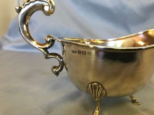 GRAVY BOAT=STERLING SILVER=DEAKIN & FRANCIS=1937=BIRMINGHAM=ENGLAND=151,6g=Read notes.......