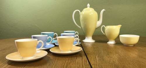 WEDGWOOD APRIL HARLEQUIN COFFEE SET 16 piece DEMITASSE EXPRESSO 1950`s STUNNING SERVICE!!!!!!!!!