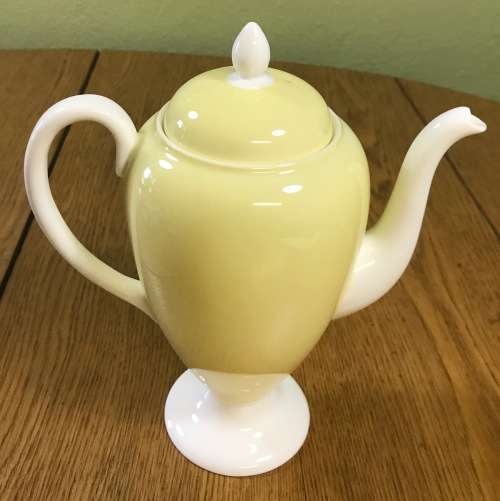 WEDGWOOD APRIL HARLEQUIN COFFEE SET 16 piece DEMITASSE EXPRESSO 1950`s STUNNING SERVICE!!!!!!!!!