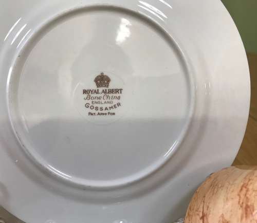 ROYAL ALBERT=GOSSAMER=TRIO=ORANGE=TEA CUP=SAUCER=CAKE/SIDE PLATE=3 Piece=SMOOTH (cup) SHAPE 1=1950's