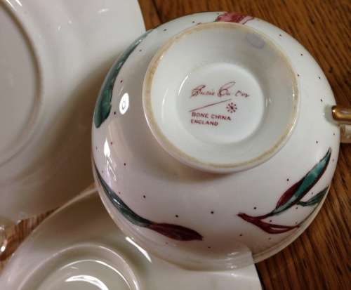 Susie Cooper Tiger Lily Trio Footed Tea Cup Flower Orchid Post-1950