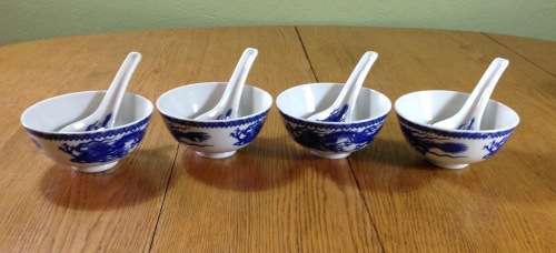ORIENTAL PORCELAIN CHINESE? TAIWANESE? RICE BOWLS x 4 SPOONS x 4 Blue & White Dragon Pattern!!!!