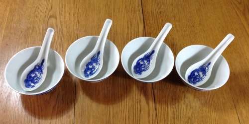 ORIENTAL PORCELAIN CHINESE? TAIWANESE? RICE BOWLS x 4 SPOONS x 4 Blue & White Dragon Pattern!!!!