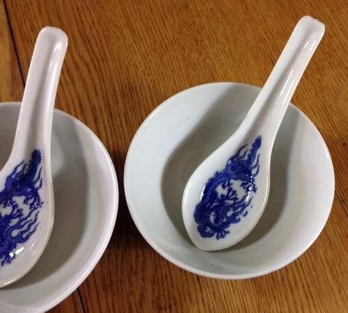 ORIENTAL PORCELAIN CHINESE? TAIWANESE? RICE BOWLS x 4 SPOONS x 4 Blue & White Dragon Pattern!!!!
