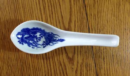 ORIENTAL PORCELAIN CHINESE? TAIWANESE? RICE BOWLS x 4 SPOONS x 4 Blue & White Dragon Pattern!!!!