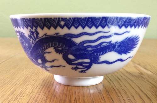 ORIENTAL PORCELAIN CHINESE? TAIWANESE? RICE BOWLS x 4 SPOONS x 4 Blue & White Dragon Pattern!!!!