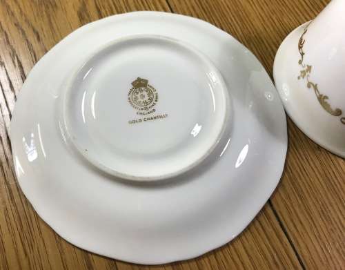 ROYAL WORCESTER ENGLAND DEMITASSE COFFEE Cup & Saucer GOLD CHANTILLY PATTERN EXPRESSO!!!