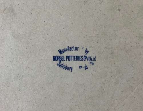 RHODESIAN ROUND CREME BRULEE DISH with WOOTTY`S RECIPE NORBEL POTTERIES SALISBURY RHODESIA 60`s-70`s