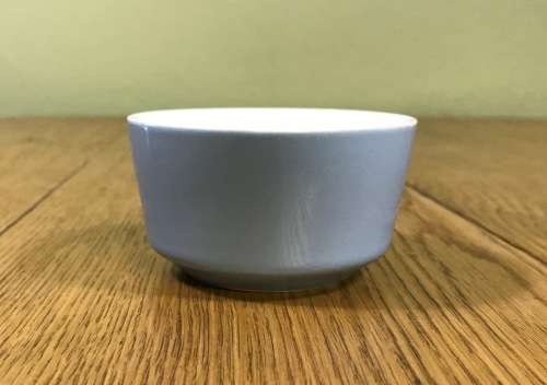 SUGAR BOWL OPEN ENGLAND TEA LIGHT BLUE ALL ROUND WHITE INNER BOWL.