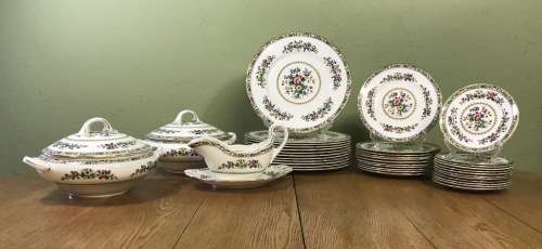 COALPORT MING ROSE DINNER SERVICE 41 piece ENGLAND BONE CHINA FLOWERS BEAUTIFUL FLORAL PATTERN!!!