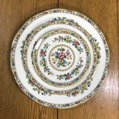 COALPORT MING ROSE DINNER SERVICE 41 piece ENGLAND BONE CHINA FLOWERS BEAUTIFUL FLORAL PATTERN!!!