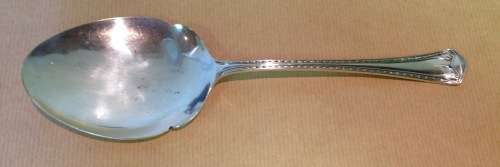 PASTRY SERVER CAKE LIFT PIE SERVER EPNS ELECTRO-PLATED NICKEL SILVER ENGLAND.