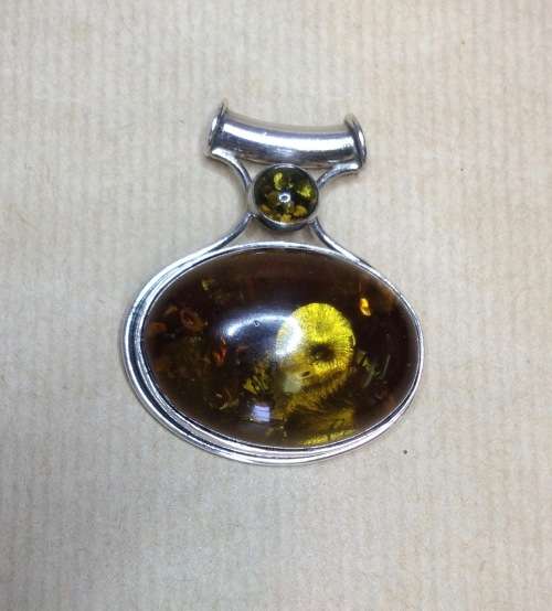 AMBER set in 925 STERLING SILVER PENDANT=HUGE=CABOCHON=TUNNEL for CHAIN/NECKLACE=MARKED=STUNNING!!!!