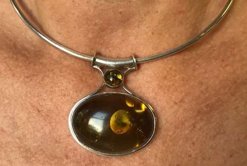 AMBER set in 925 STERLING SILVER PENDANT=HUGE=CABOCHON=TUNNEL for CHAIN/NECKLACE=MARKED=STUNNING!!!!