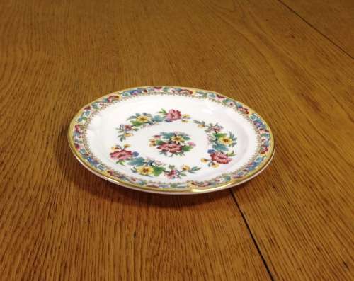 COALPORT MING ROSE ASHTRAY ENGLAND BONE CHINA FLOWERS BEAUTIFUL FLORAL PATTERN CIGARETTE SMOKING.