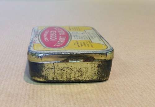 COMPRESSED IODISED THROAT TABLETS TIN RED LETTER BRAND PETERSEN LIMITED CAPE TOWN CHEMISTS.