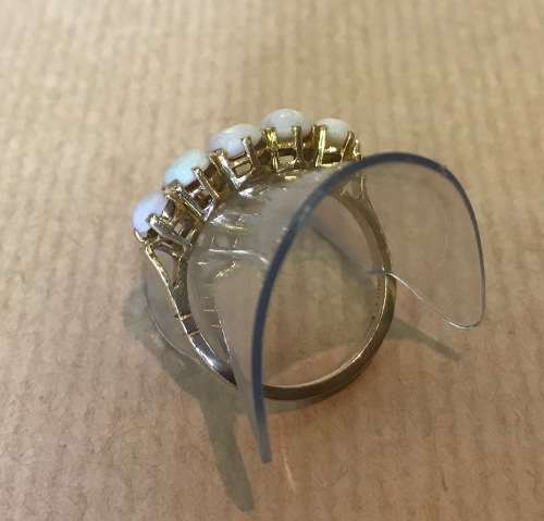 WHITE OPAL RING Hallmarked and Stamped 9K (carat) GOLD 5 OPALS! SIZE US 10 UNUSUAL and STUNNING!