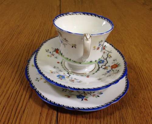 PARAGON BLOSSOM TEA SET RD. No. 744170 MILK JUG OPEN SUGAR CAKE PLATE 6 TRIOS STUNNING RARE 21 PIECE