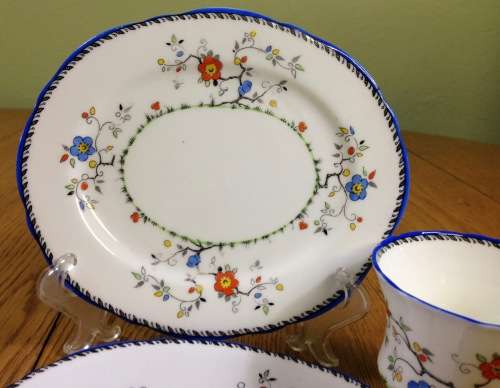 PARAGON BLOSSOM TEA TRIO RD. No. 744170 7826 1 TRIO STUNNING RARE 3 PIECE OVAL PLATES!! UNUSUAL!!! c