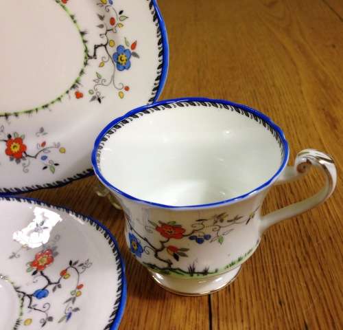 PARAGON BLOSSOM TEA TRIO RD. No. 744170 7826 1 TRIO STUNNING RARE 3 PIECE OVAL PLATES!! UNUSUAL!!! c