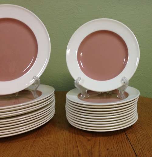 WEDGWOOD of ETRURIA & BARLASTON DINNER SERVICE PINK & WHITE 12 PLACE Setting 36 PIECES.