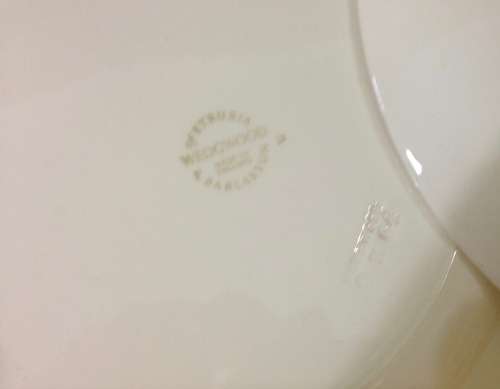 WEDGWOOD of ETRURIA & BARLASTON DINNER SERVICE PINK & WHITE 12 PLACE Setting 36 PIECES.