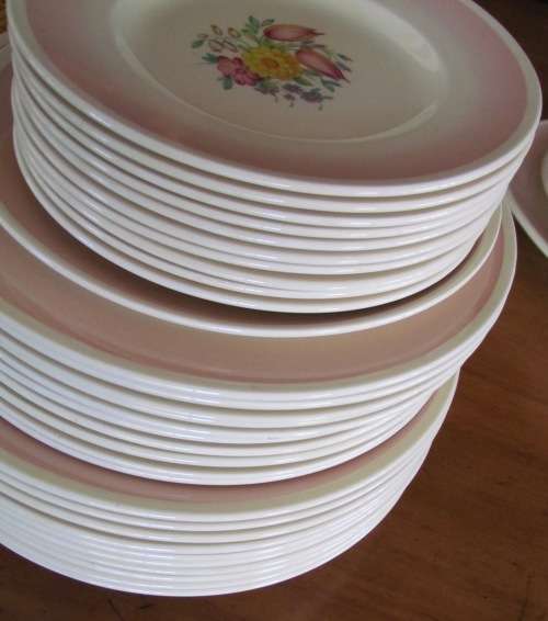 SUSIE COOPER SWANSEA SPRAY FLORAL DINNER SERVICE 10 PLACE set 47 PIECES CROWN WORKS BURSLEM ENGLAND