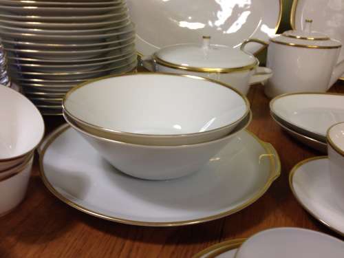 DINNER + TEA/COFFEE SERVICE HUTSCHENREUTHER LORENZ GERMANY NOBLESSE GOLDRAND 118 PIECES 12 PLACE