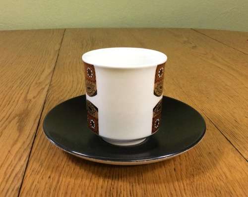 COFFEE DUO DEMITASSE J and G MEAKIN STUDIO ENGLAND MAORI PATTERN RETRO SAUCER CUP 1960`s EXPRESSO!!!
