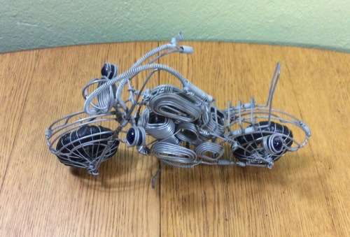 MOTOR BIKE WIRE HARLEY DAVIDSON? BLUE MARBLE LIGHTS HANDLE BARS SEAT REST PLASTIC TYRES STUNNING!!!!