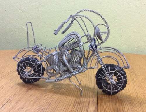 MOTOR BIKE WIRE HARLEY DAVIDSON? BLUE MARBLE LIGHTS HANDLE BARS SEAT REST PLASTIC TYRES STUNNING!!!!