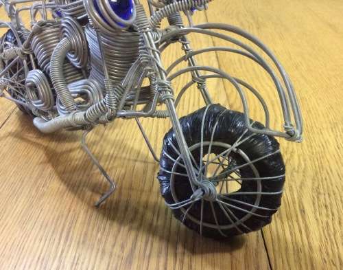 MOTOR BIKE WIRE HARLEY DAVIDSON? BLUE MARBLE LIGHTS HANDLE BARS SEAT REST PLASTIC TYRES STUNNING!!!!
